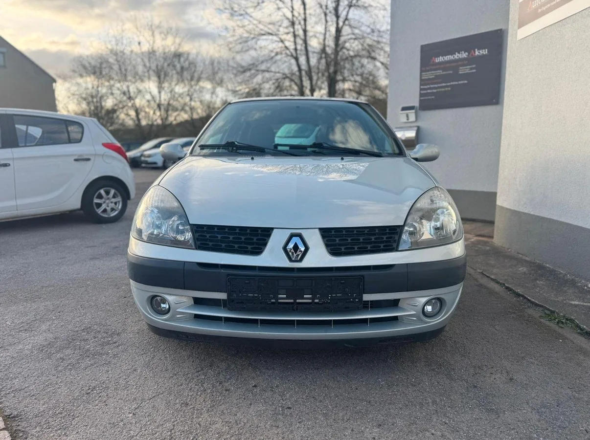 Renault Clio Foto 2