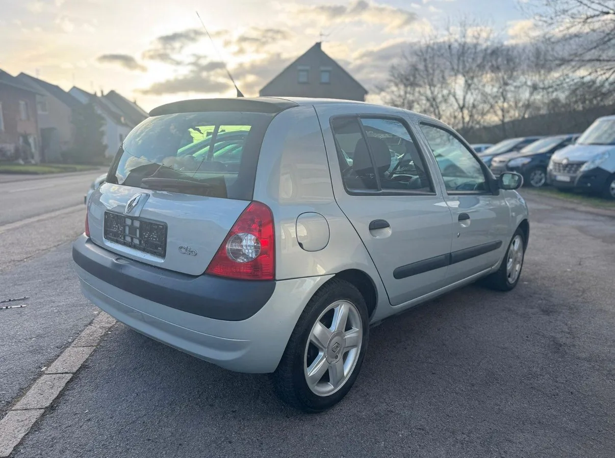 Renault Clio Foto 6