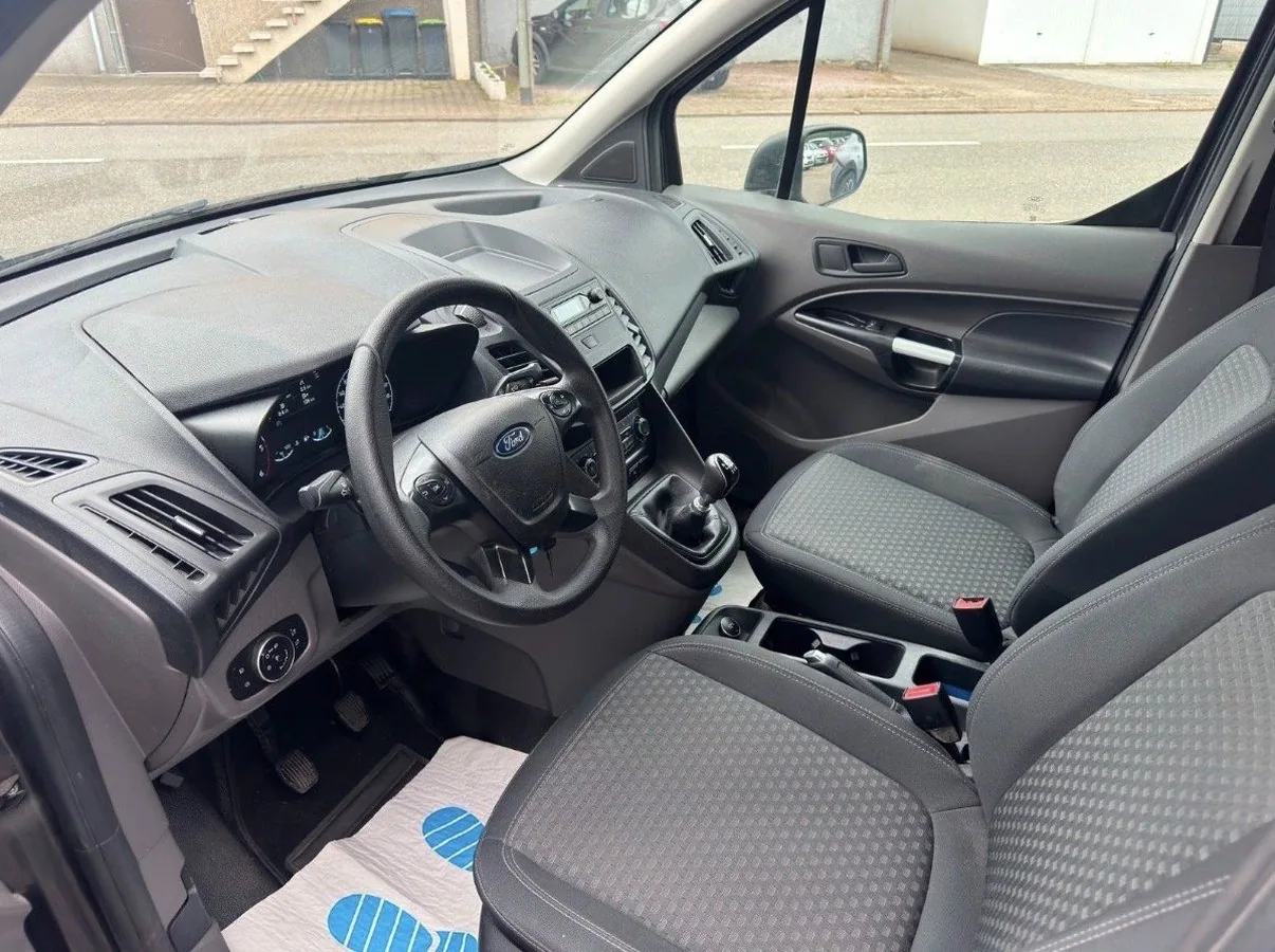 Ford Transit Connect Innenraum