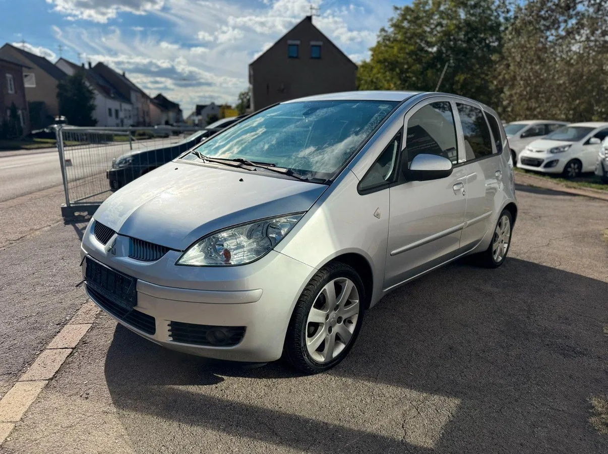 Mitsubishi Colt Foto 3
