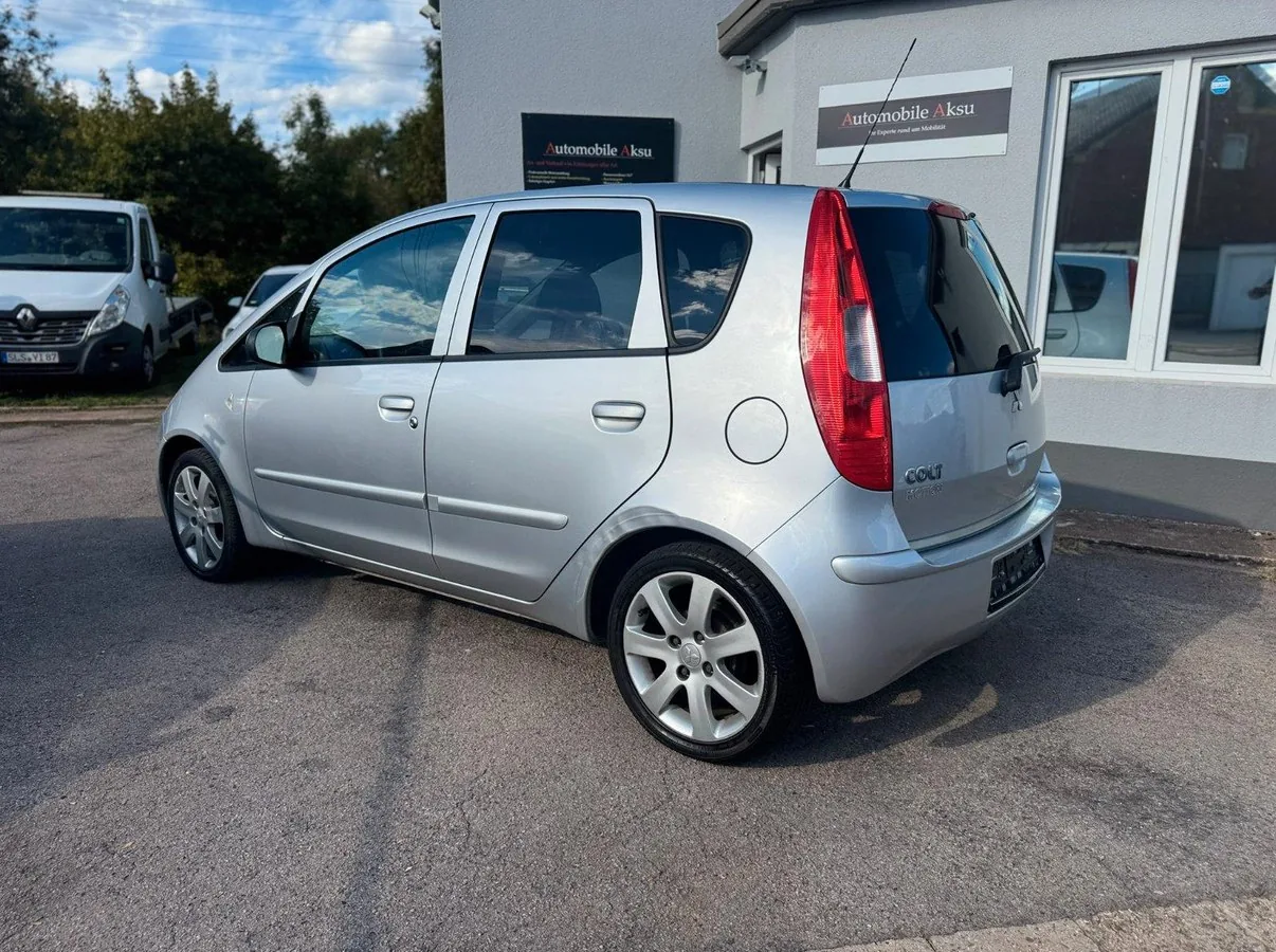 Mitsubishi Colt Foto 4