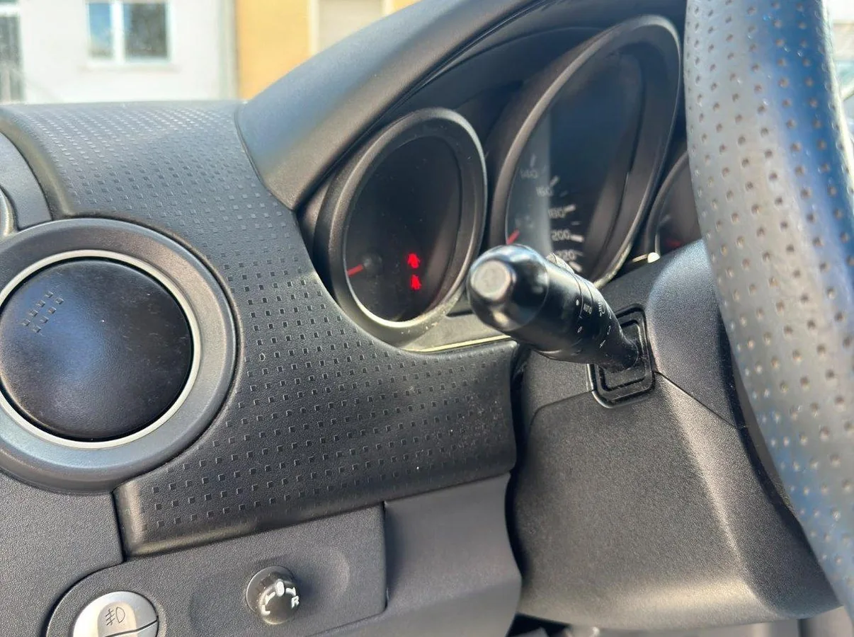 Mitsubishi Colt Foto 13