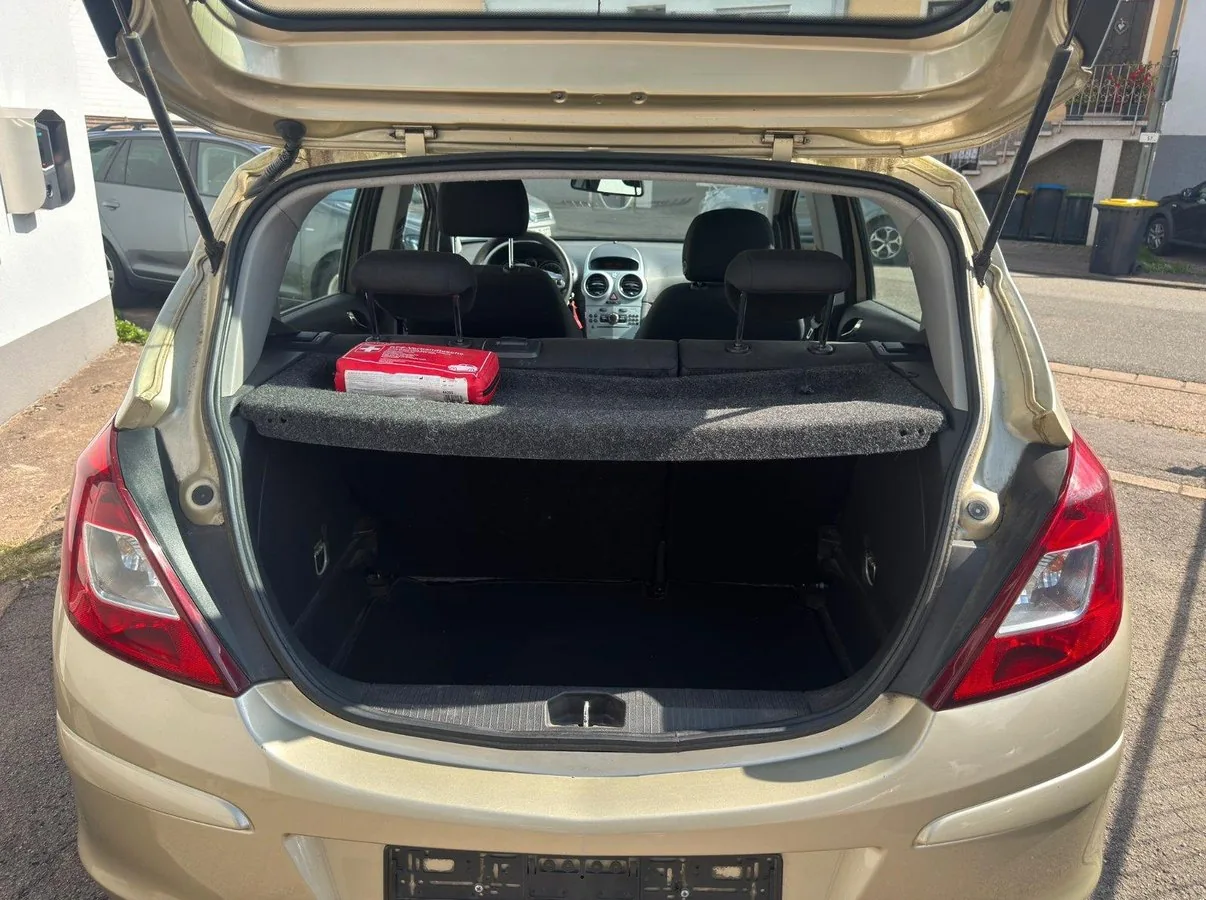 Opel Corsa Foto 7