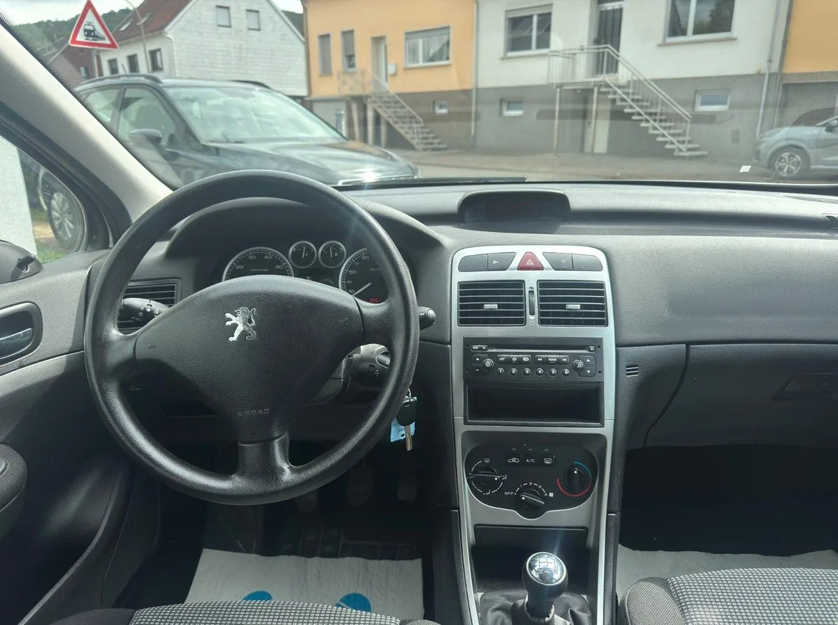 Peugeot 307 Foto 10