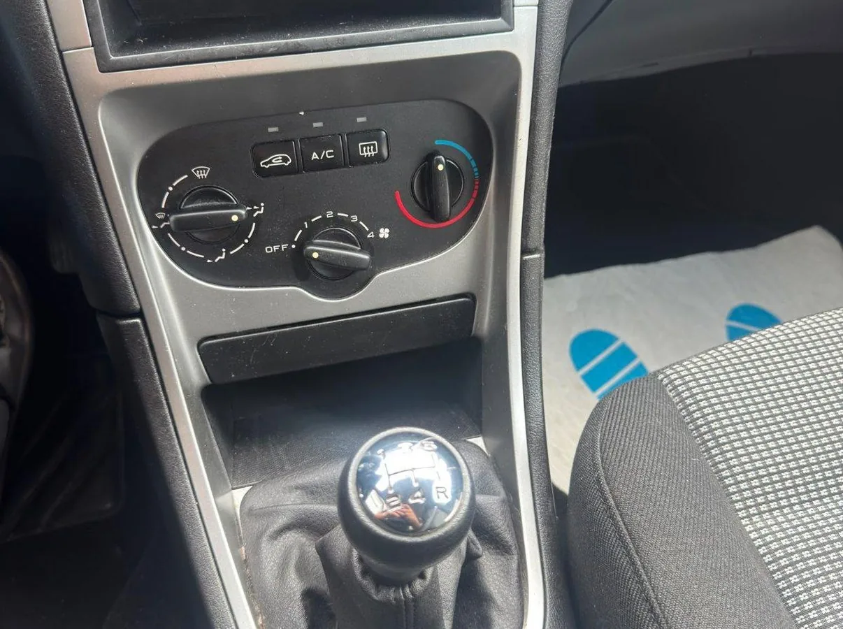 Peugeot 307 Foto 16