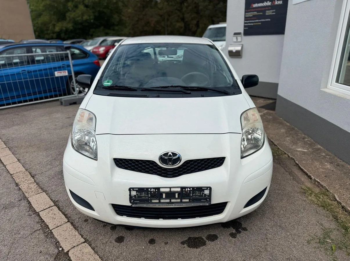 Toyota Yaris Foto 2