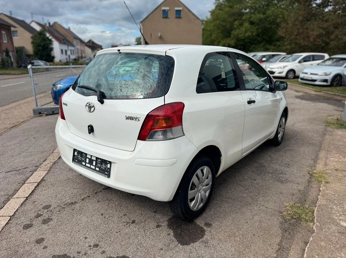 Toyota Yaris Foto 4